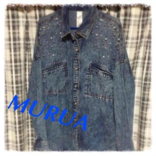 ムルーア(MURUA)のMURUA＊パール付きダンガリーシャツ＊(Gジャン/デニムジャケット)