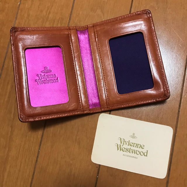 Vivienne Westwood(ヴィヴィアンウエストウッド)のVivienne Westwood  カードケース レディースのファッション小物(パスケース/IDカードホルダー)の商品写真