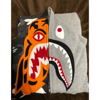 アベイシングエイプ(A BATHING APE)の専用(パーカー)