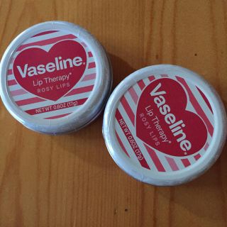 ヴァセリン(Vaseline)の限定パッケージ Vaseline リップ2個(リップケア/リップクリーム)