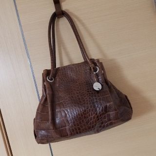 フルラ(Furla)の黒ちゃんフリフリ様 専用(ショルダーバッグ)