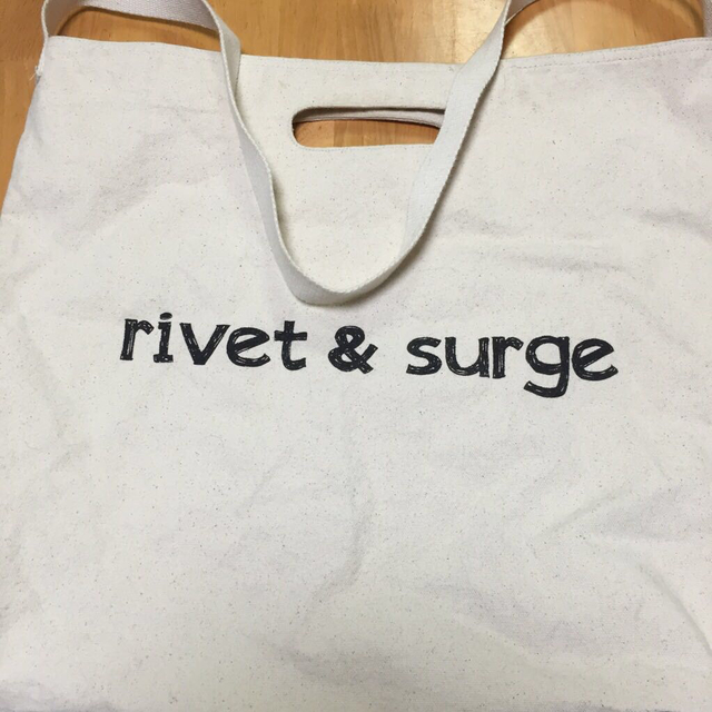 rivet & surge(リベットアンドサージ)のコットンショルダーバッグ レディースのバッグ(ショルダーバッグ)の商品写真