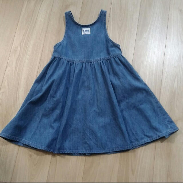 Lee(リー)のLeeデニムワンピース 130㎝ キッズ/ベビー/マタニティのキッズ服女の子用(90cm~)(ワンピース)の商品写真