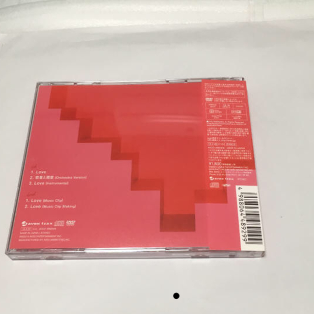 AAA(トリプルエー)のAAA Love (CD+DVD) Single, CD+DVD エンタメ/ホビーのCD(ポップス/ロック(邦楽))の商品写真
