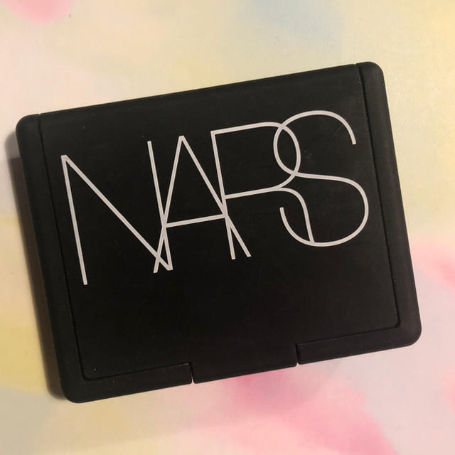 NARS(ナーズ)のNARS ブラッシュ チーク 4033 コスメ/美容のベースメイク/化粧品(チーク)の商品写真