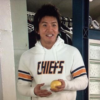 テンダーロイン(TENDERLOIN)のキムタク着 私物 テンダーロイン CHIEFS 17 パーカー プライド Ｌ(パーカー)