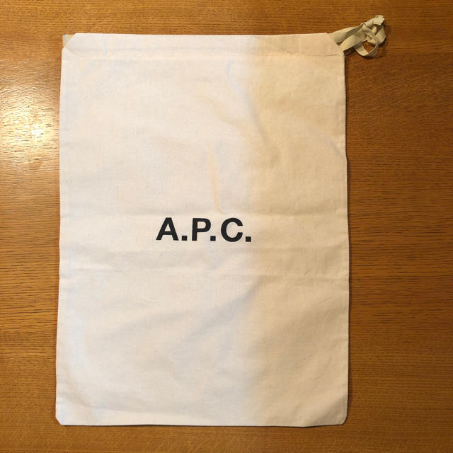 A.P.C(アーペーセー)のA.P.C. 巾着 シューズケース レディースのバッグ(ショップ袋)の商品写真