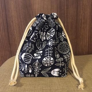 ハンドメイド♡14 お弁当袋♡モノトーン ベージュ紐(外出用品)