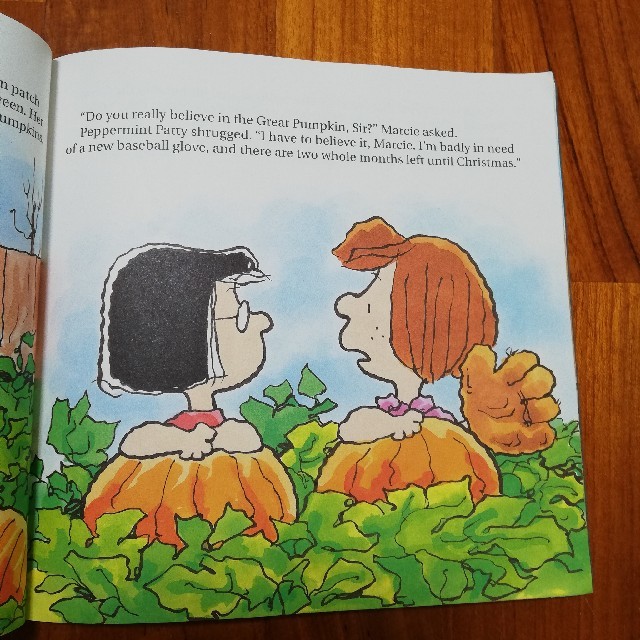 SNOOPY(スヌーピー)のスヌーピー　SNOOPY　洋書　絵本　ペーパーバック　PEANUTS エンタメ/ホビーの本(洋書)の商品写真