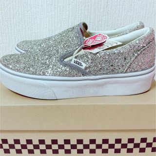 ヴァンズ(VANS)の【新品】VANS グリッタースリッポン シルバー 23.5cm(スリッポン/モカシン)