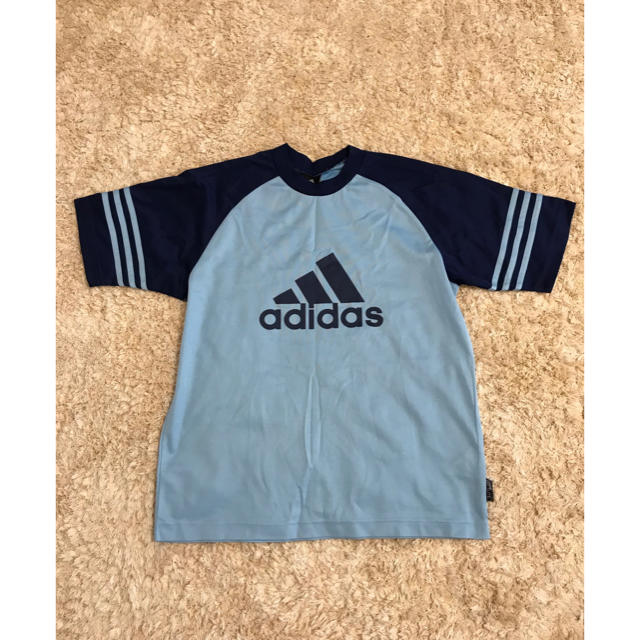 adidas(アディダス)のAdidas Tシャツ キッズ/ベビー/マタニティのキッズ服男の子用(90cm~)(Tシャツ/カットソー)の商品写真