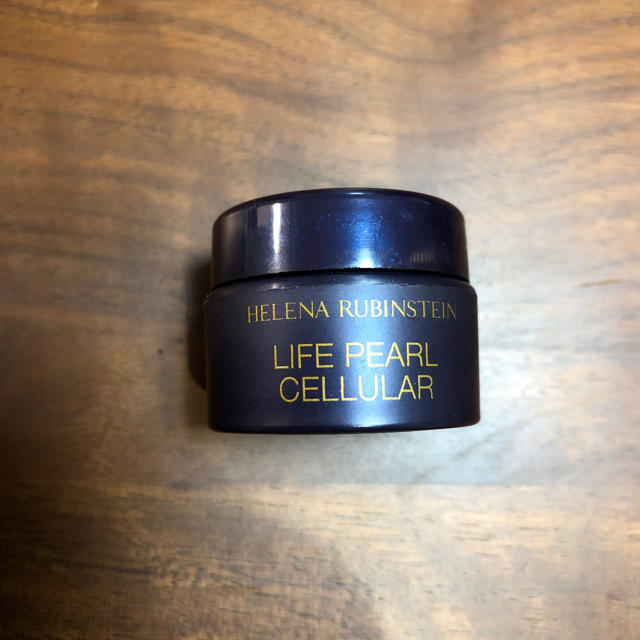 HELENA RUBINSTEIN(ヘレナルビンスタイン)のヘレナルビンスタイン ライフパールセルラ 4.8g コスメ/美容のスキンケア/基礎化粧品(フェイスクリーム)の商品写真