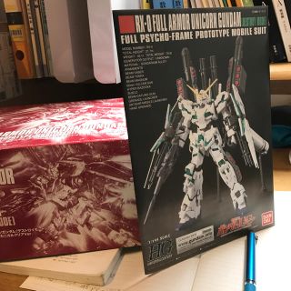 バンダイ(BANDAI)のフルアーマーユニコーンガンダム（デストロイモード）(プラモデル)