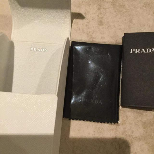 PRADA(プラダ)のプラダ、サングラスケース。 その他のその他(その他)の商品写真