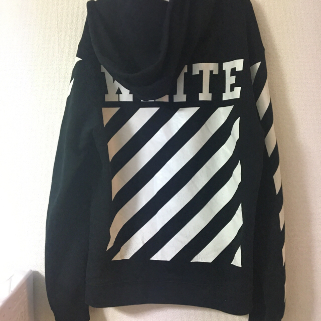 国内正規 off white パーカー