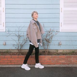 ameri vintage リバーシブル ボア E-GIRLS Ami 着用