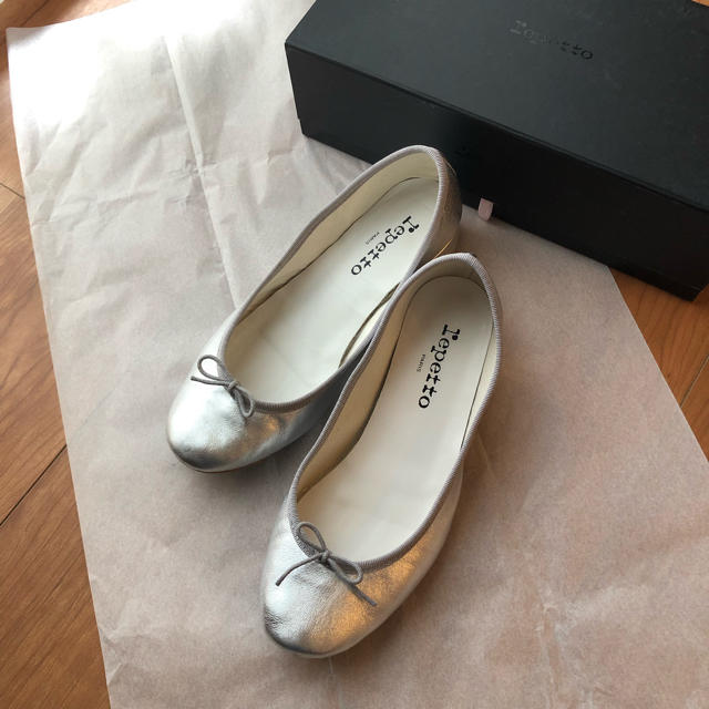 repetto(レペット)のレペット  カミーユ シルバー レディースの靴/シューズ(バレエシューズ)の商品写真