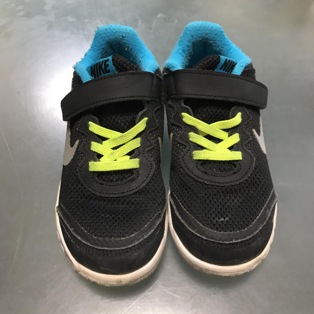 NIKE(ナイキ)のナイキ スニーカー18.5cm キッズ/ベビー/マタニティのキッズ靴/シューズ(15cm~)(スリッポン)の商品写真