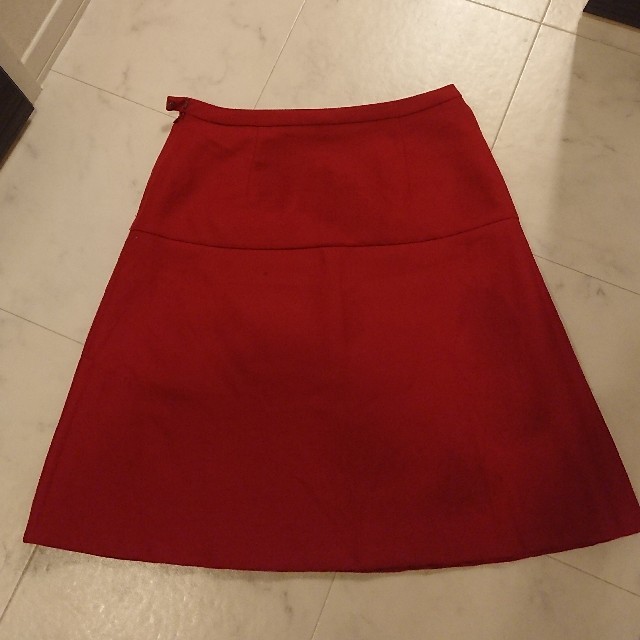 RU(アールユー)のruひざ丈スカート レディースのスカート(ひざ丈スカート)の商品写真