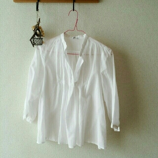 イエナ(IENA)のIENA♪スキッパーホワイトシャツ(シャツ/ブラウス(長袖/七分))