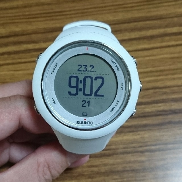 SUUNTO(スント)のSUUNT AMBIT3 SPORT White スント　時計 スポーツ/アウトドアのランニング(その他)の商品写真