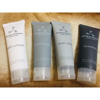 アロマセラピーアソシエイツ(AROMATHERAPY ASSOCIATES)の【aromatherapy associates】4点セット(シャンプー)