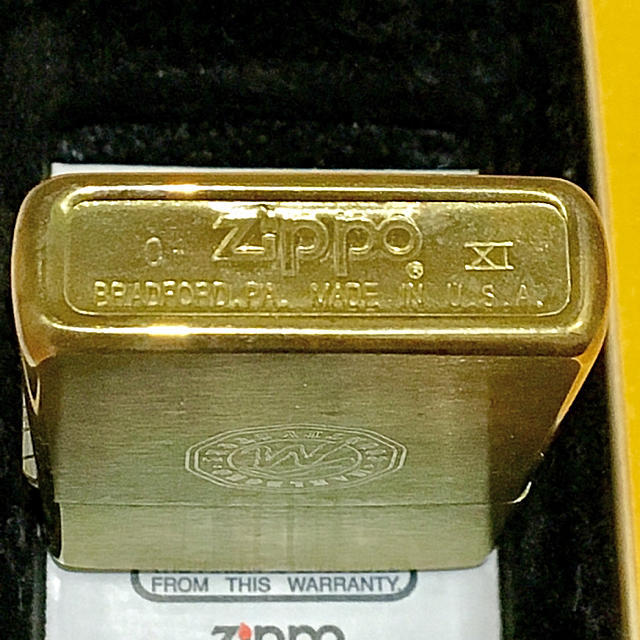 ZIPPO(ジッポー)のZIPPO 超希少 未使用 マルボロ カウボーイ GOLDとハーレートリック2点 メンズのファッション小物(タバコグッズ)の商品写真