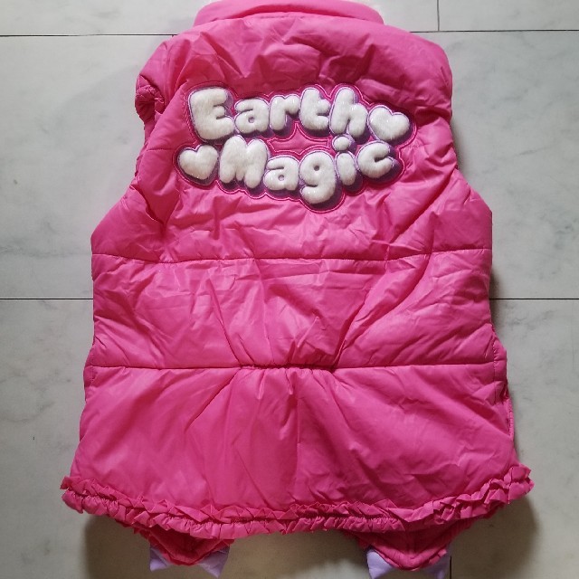 EARTHMAGIC(アースマジック)のアースマジック　ベスト160 キッズ/ベビー/マタニティのキッズ服女の子用(90cm~)(ジャケット/上着)の商品写真