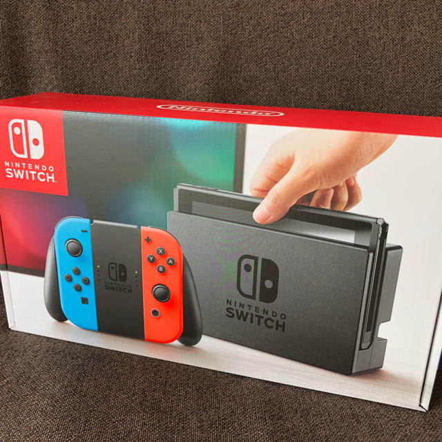 Nintendo Switch - 任天堂Switch 本体の通販 by izoui｜ニンテンドースイッチならラクマ