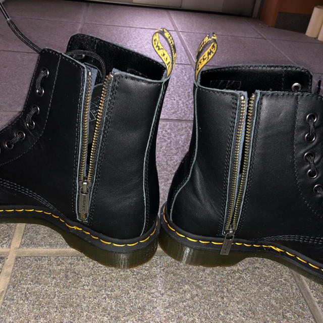 Dr Martens 桜井和寿 着用 ドクターマーチン 8ホール ジップ仕様の通販 By オケコング ドクターマーチンならラクマ Dr Martens 桜井和寿 着用 ドクターマーチン 8ホール ジップ仕様の通販 By オケコング ドクターマーチンならラクマ