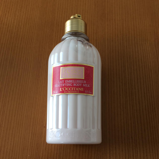 L'OCCITANE(ロクシタン)のロクシタン ローズ ボディーミルク 250ml コスメ/美容のボディケア(ボディローション/ミルク)の商品写真