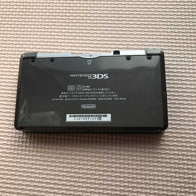 ニンテンドー3DS(ニンテンドー3DS)の任天堂 ３DSブラック エンタメ/ホビーのゲームソフト/ゲーム機本体(家庭用ゲーム機本体)の商品写真