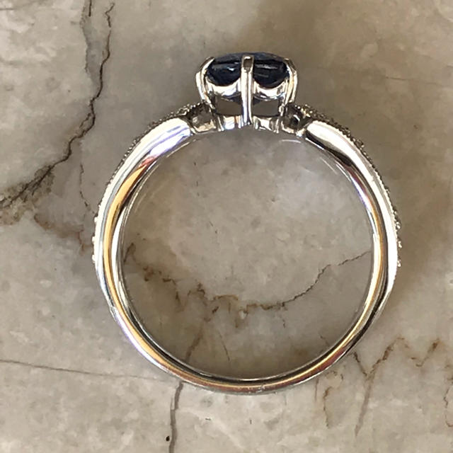 ベーネベーネ  サファイアリング  1.01ct レディースのアクセサリー(リング(指輪))の商品写真