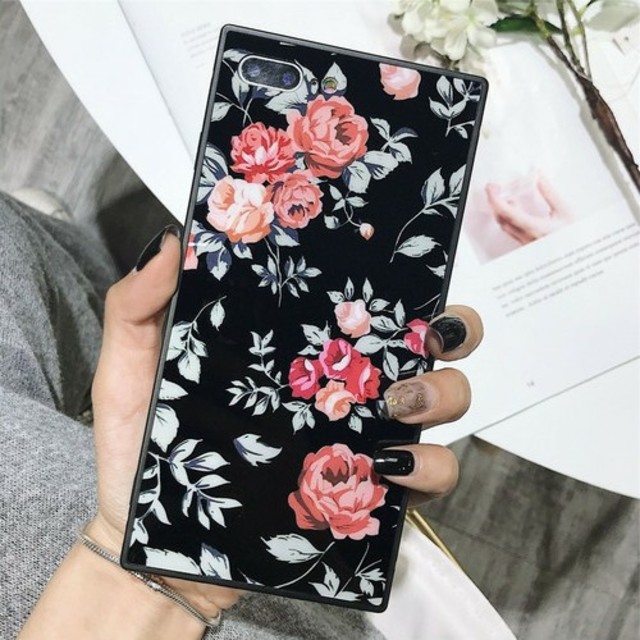 エルメス iphone8plus ケース 本物 - ♡かわいい♡ローズ花柄iPhoneケース　スクエアの通販 by すなふきん's shop｜ラクマ