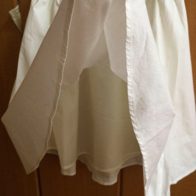 E hyphen world gallery(イーハイフンワールドギャラリー)の値下げ！白のスカート レディースのスカート(ひざ丈スカート)の商品写真