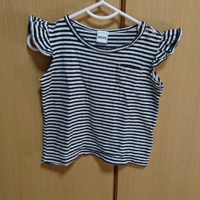 SHIPS(シップス)のSHIPSのフリルTシャツ90 キッズ/ベビー/マタニティのキッズ服女の子用(90cm~)(Tシャツ/カットソー)の商品写真