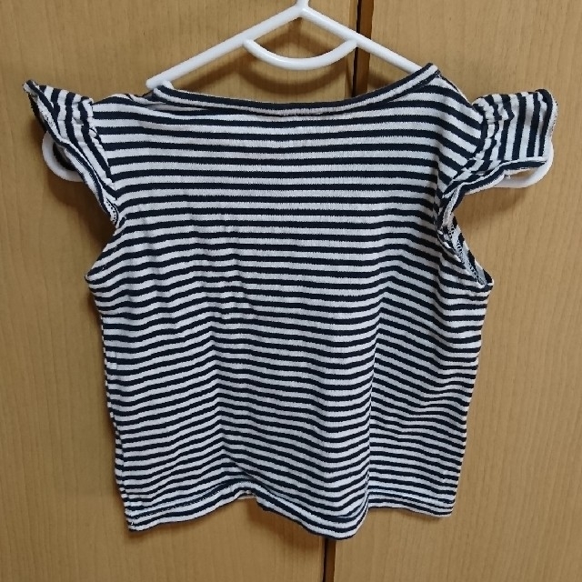 SHIPS(シップス)のSHIPSのフリルTシャツ90 キッズ/ベビー/マタニティのキッズ服女の子用(90cm~)(Tシャツ/カットソー)の商品写真