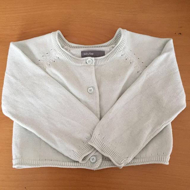 babyGAP(ベビーギャップ)のbabyGAPカーディガン 70 キッズ/ベビー/マタニティのキッズ服女の子用(90cm~)(その他)の商品写真