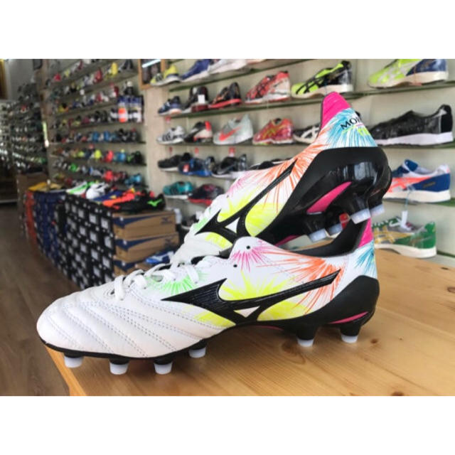 MIZUNO(ミズノ)の日本未発売！モレリアネオ2 MD カンガルーレザー スポーツ/アウトドアのサッカー/フットサル(シューズ)の商品写真