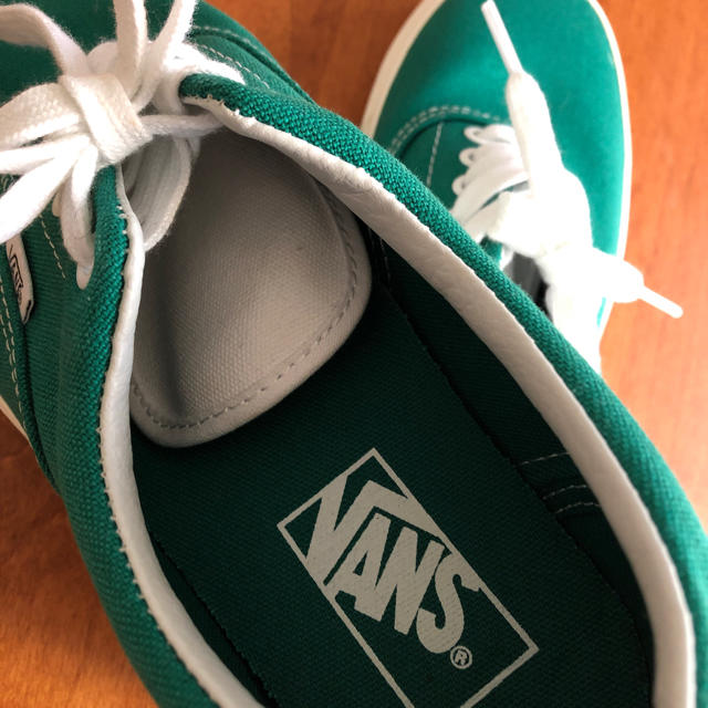 VANS(ヴァンズ)のバンズ☆新品未使用24.5㎝スニーカー レディースの靴/シューズ(スニーカー)の商品写真