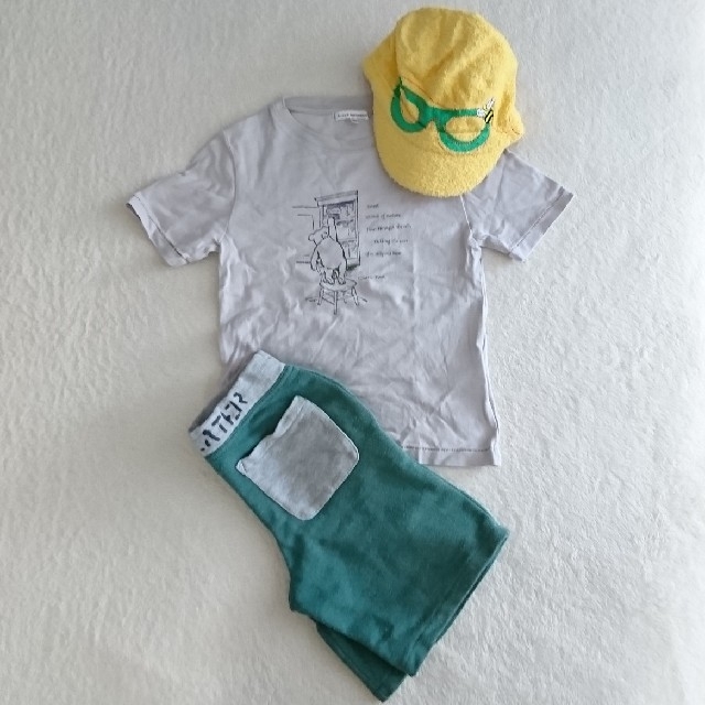 babyGAP(ベビーギャップ)のbabyGap スウェットハーフパンツ 110cm キッズ/ベビー/マタニティのキッズ服男の子用(90cm~)(パンツ/スパッツ)の商品写真