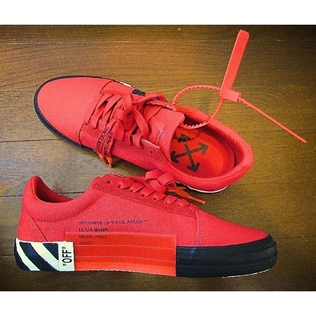 OFF-WHITE(オフホワイト)のOFF-WHITE VULC LOW TOP SNEAKER RED 43 メンズの靴/シューズ(スニーカー)の商品写真