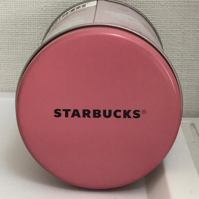 Starbucks Coffee(スターバックスコーヒー)の✴︎缶のみ✴︎スターバックス サクラフルクランチチョコレート スタバ インテリア/住まい/日用品のキッチン/食器(容器)の商品写真