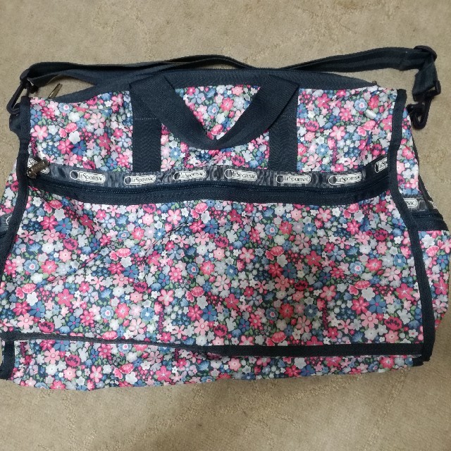 LeSportsac(レスポートサック)のレスポートサックボストンバッグショルダーバッグ レディースのバッグ(ボストンバッグ)の商品写真