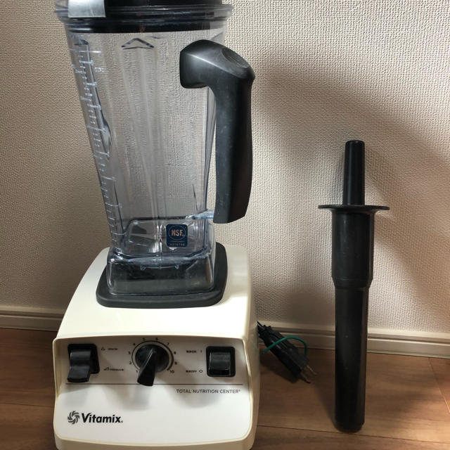 Vitamix(バイタミックス)のVitamix vm0011 / tnc5200 スマホ/家電/カメラの調理家電(ジューサー/ミキサー)の商品写真