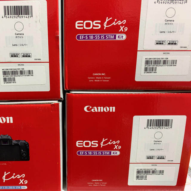 高級素材使用ブランド Canon - ２台canonEOSKissX9EF-S18-55ISSTM新品キャノン一眼レフ デジタル一眼