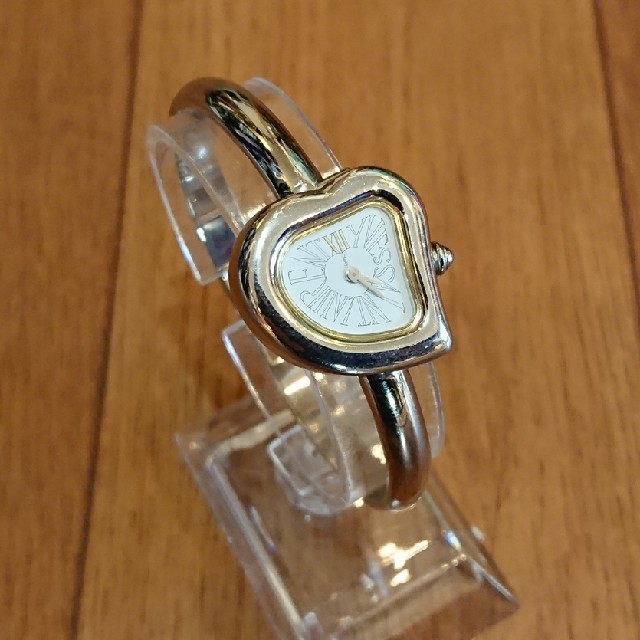 Saint Laurent(サンローラン)の☆イヴ・サンローラン腕時計 ハート 美品☆ レディースのファッション小物(腕時計)の商品写真