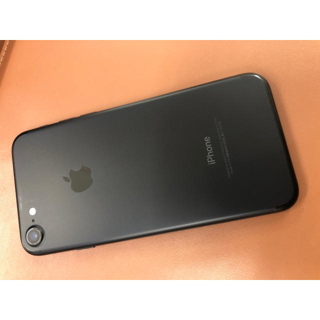 Apple iPhone7 128GB ブラック(MNCK2J/A)国内版SI…
