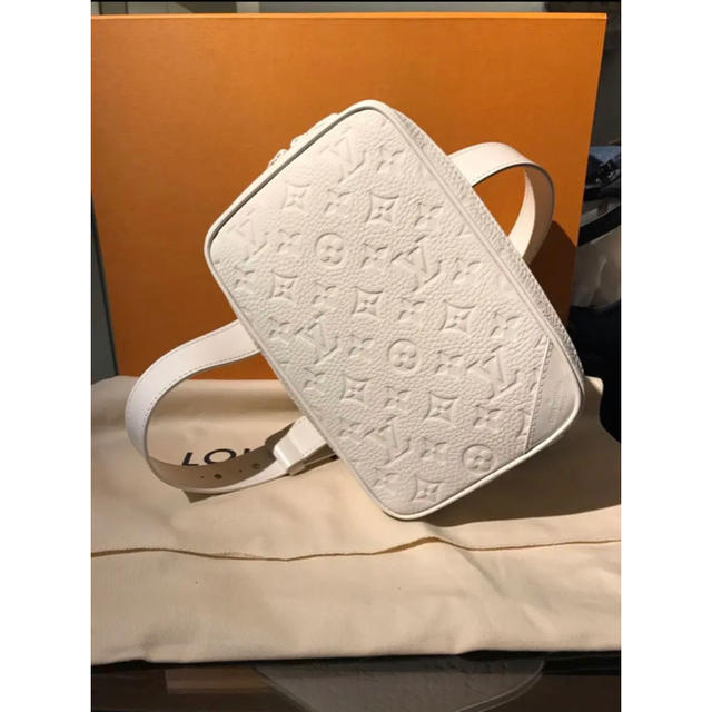 LOUIS VUITTON - ゆ正規新品 ルイヴィトン 2019ss 35万円ユーティリティサイドバッグ