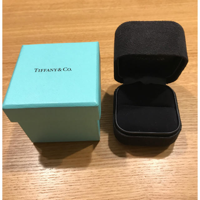 Tiffany & Co. - ②ティファニー リング 箱 ケースの通販 by ミルキー's shop(プロフ読んで下さい)｜ティファニーならラクマ